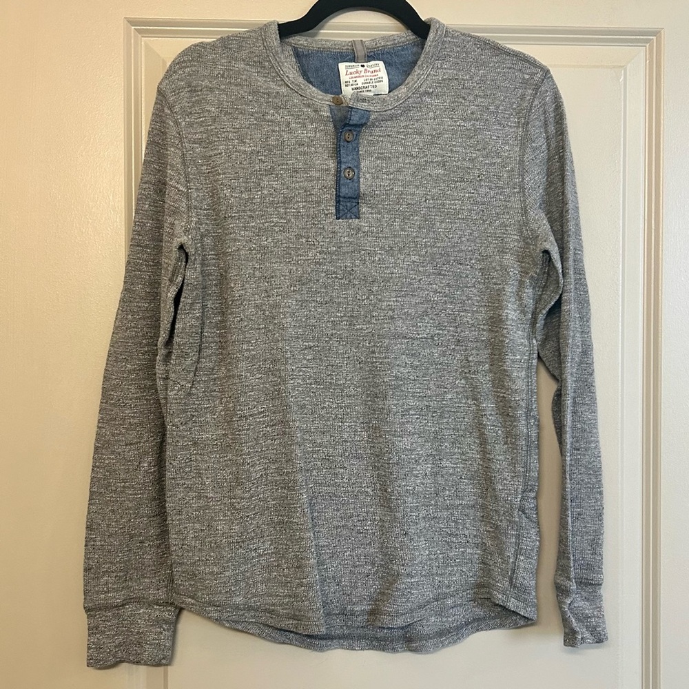 Lucky Brand waffle henley with blue trim